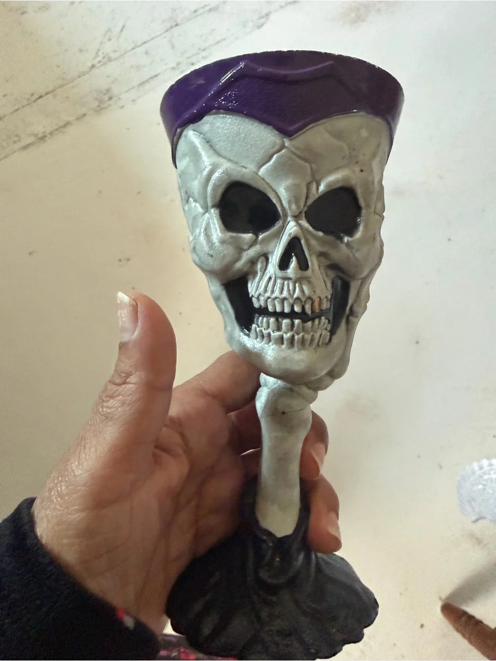 Skull Goblet Wine Glass Set in Purple and Black - Halloween Party Tableware (6)